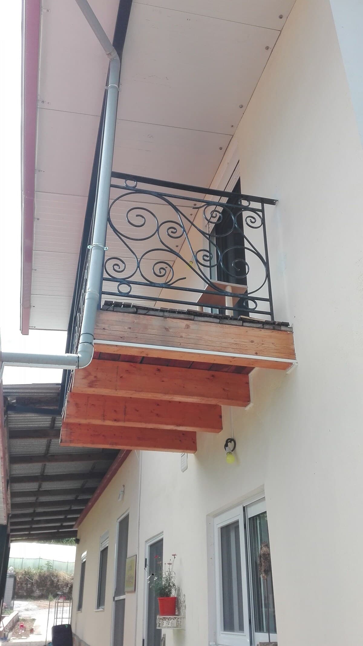 Exterior of Kalyva Ourania